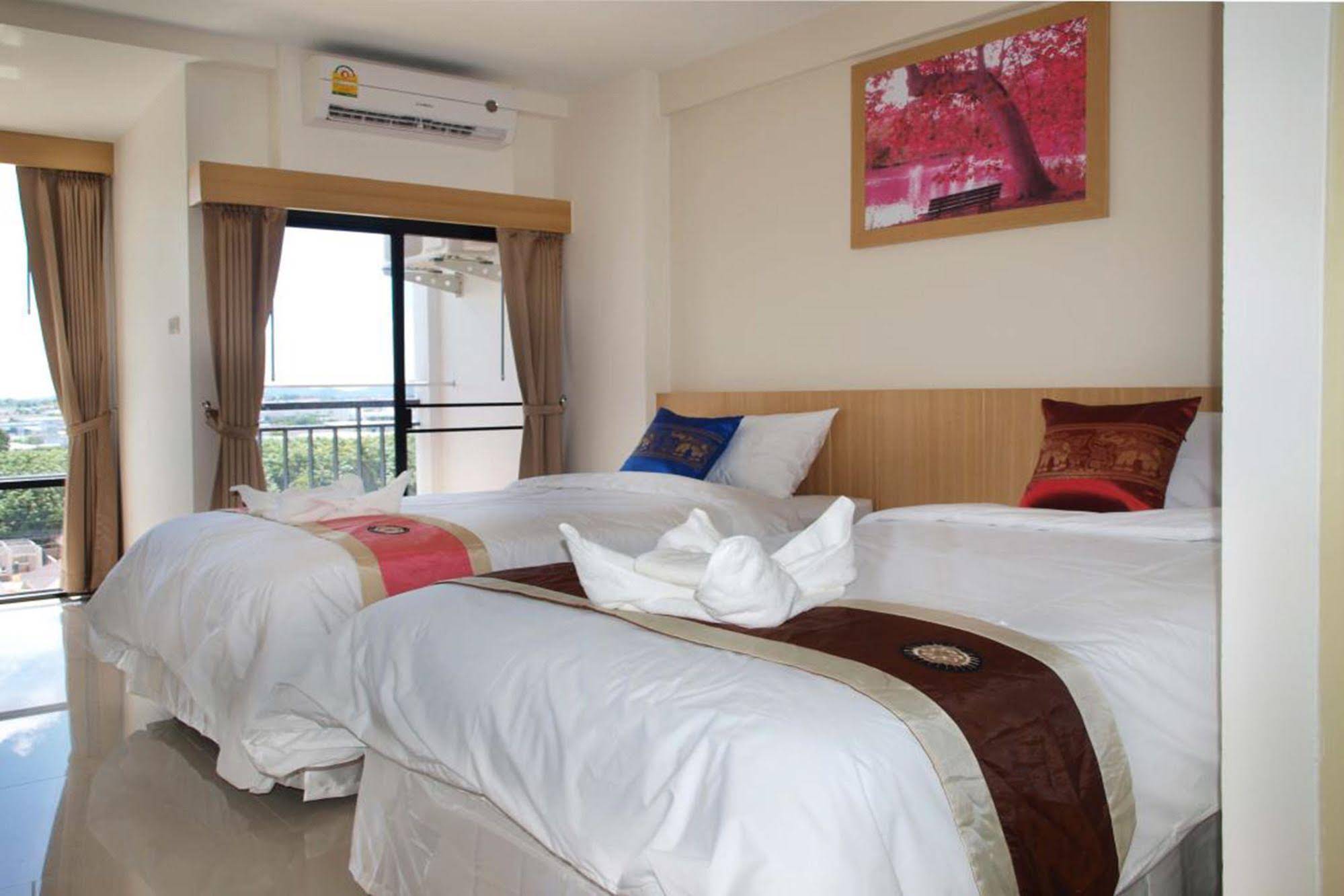 Sakura Boutique Hotel and Resident