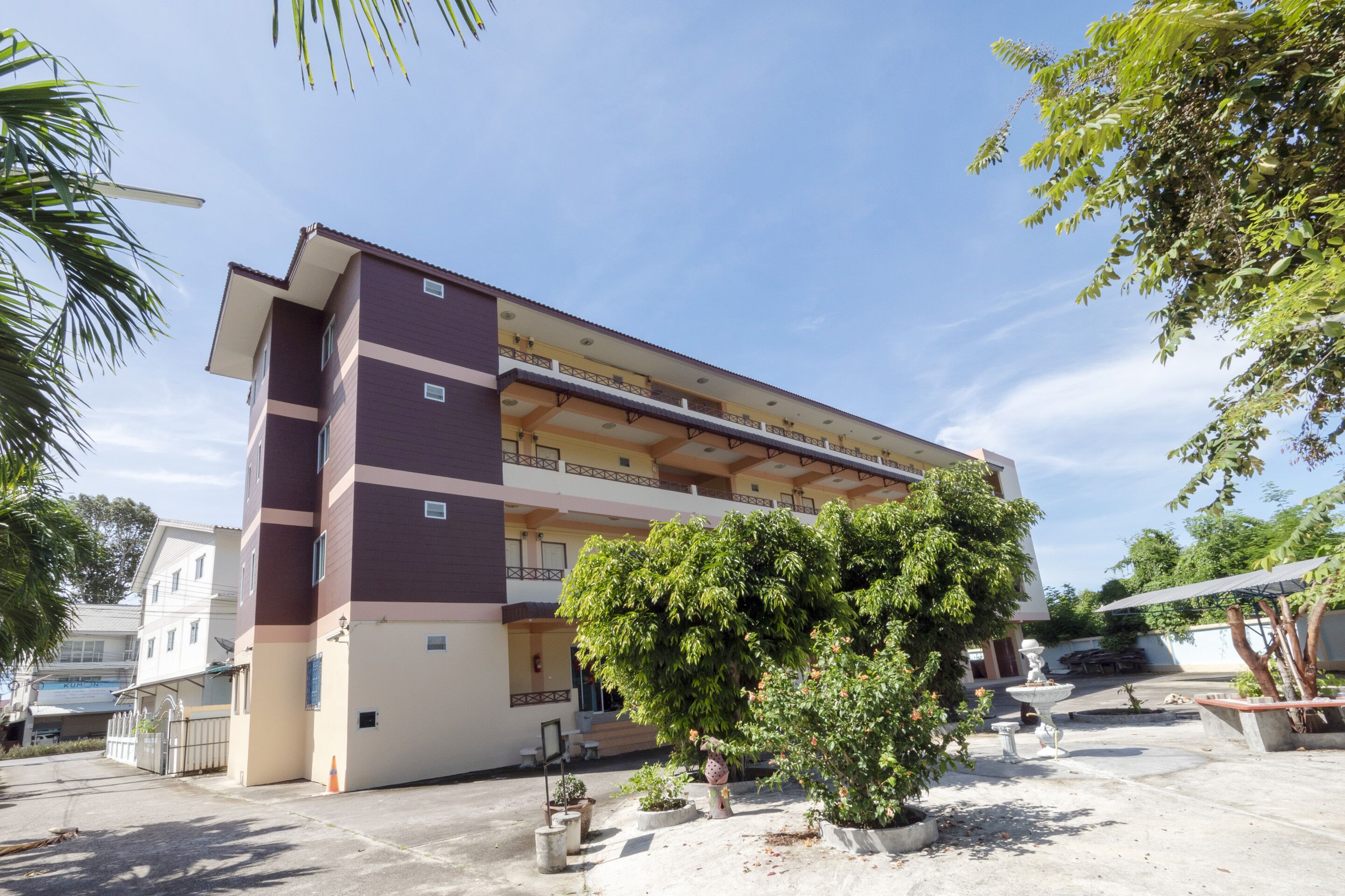 Samutsin Place by OYO Rooms