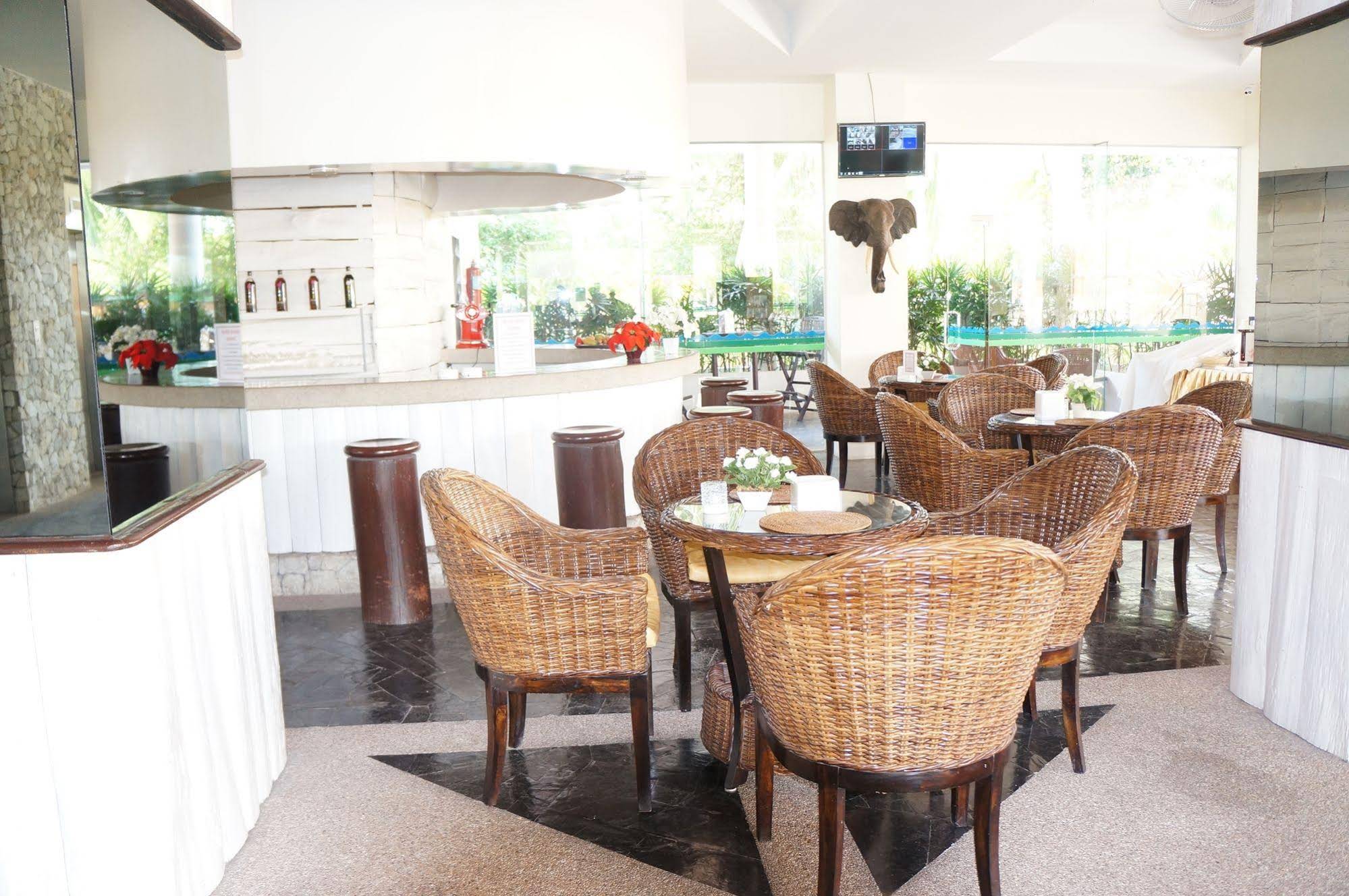 Sea Sand Sun Resort Rayong