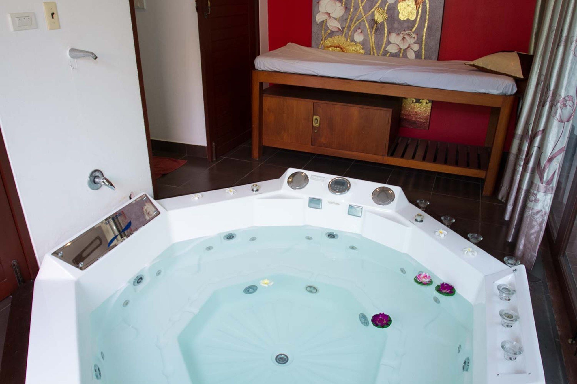 VIP Chain Resort - Thai Pool Villa