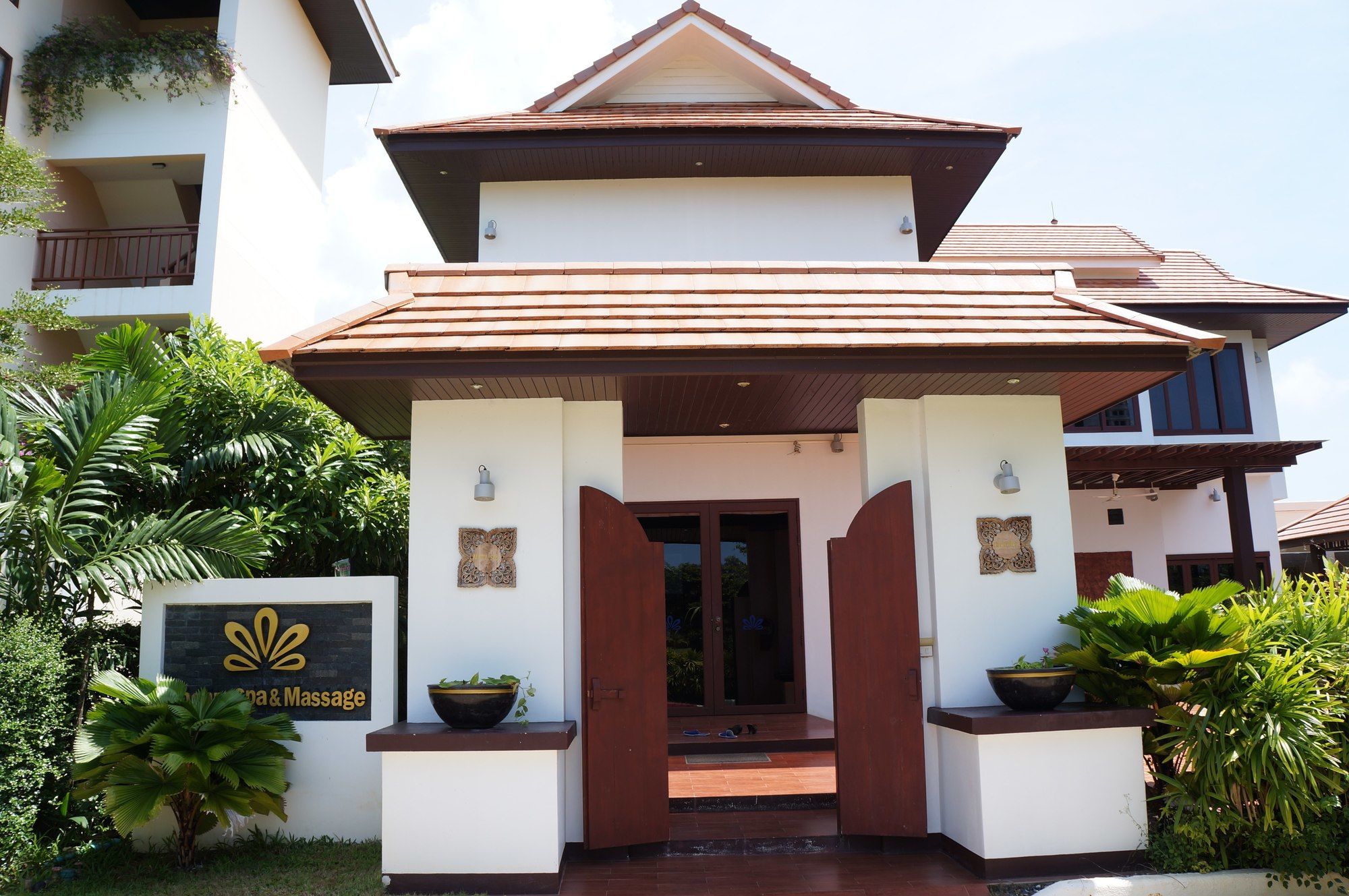 VIP Chain Resort - Thai Pool Villa