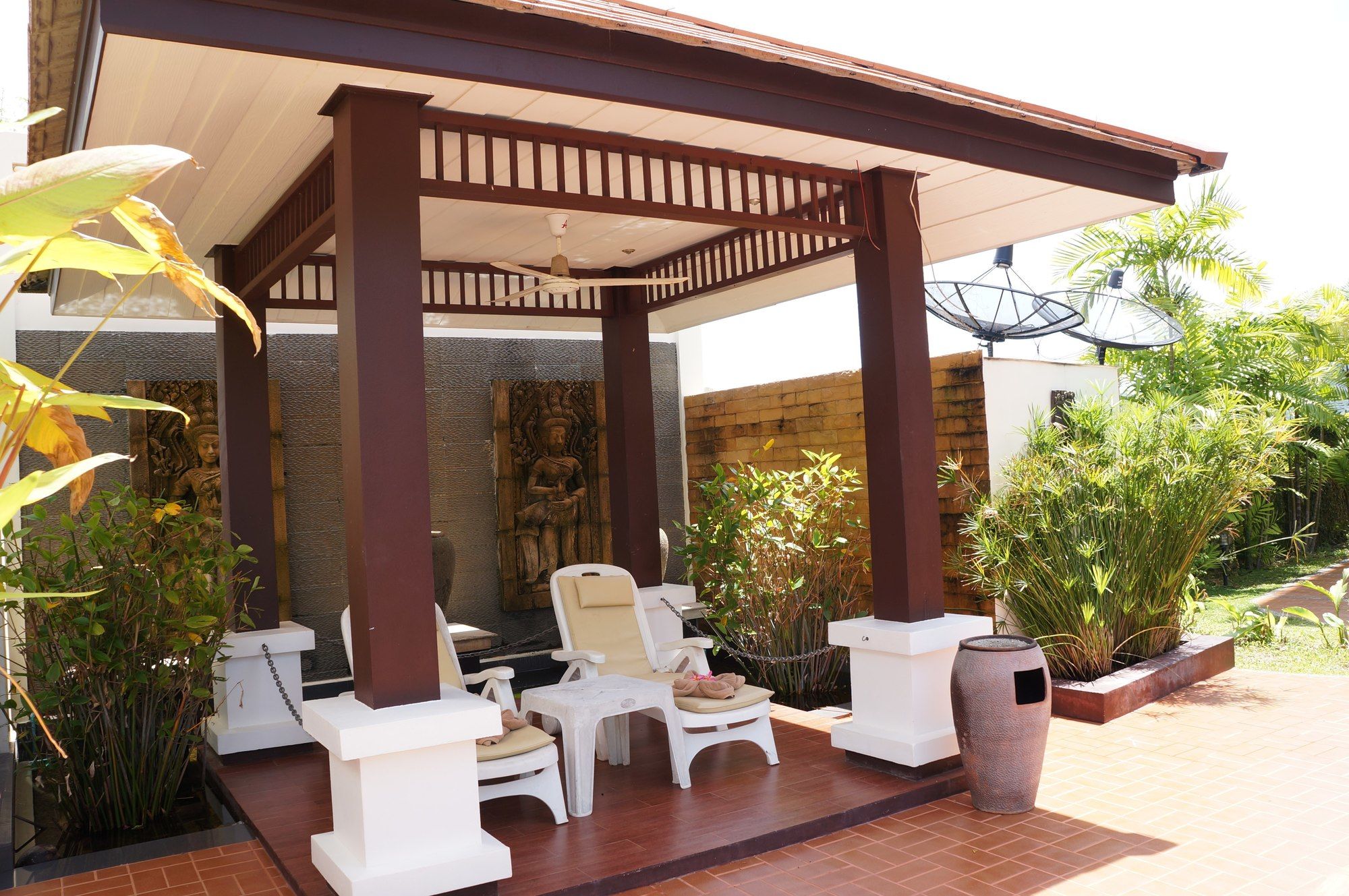 VIP Chain Resort - Thai Pool Villa