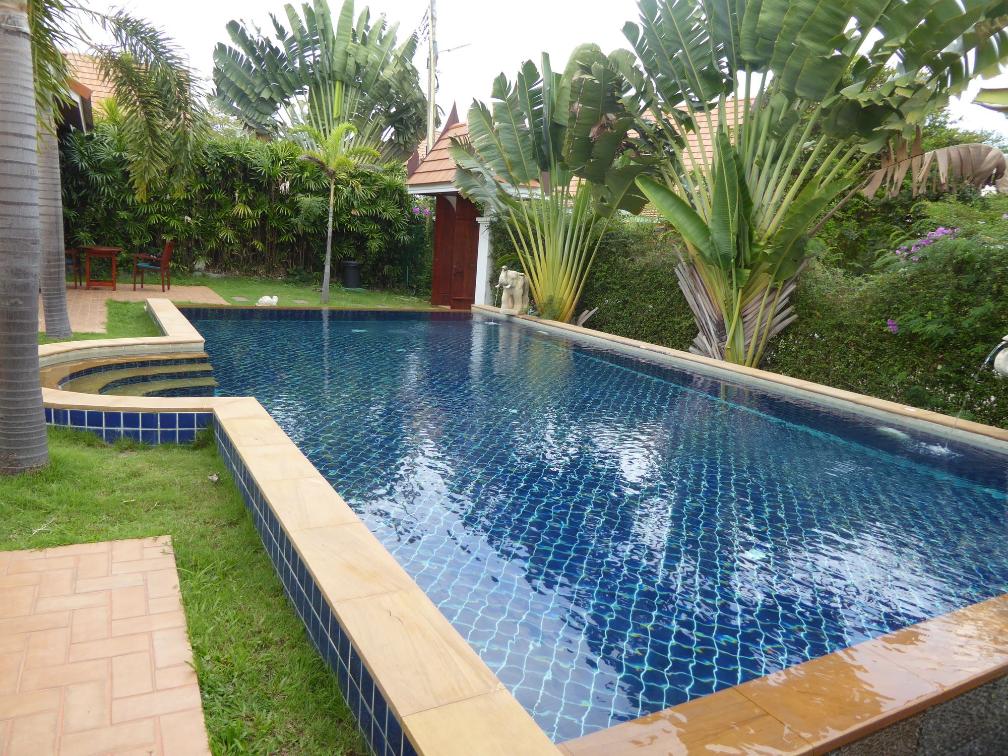 VIP Chain Resort - Thai Pool Villa