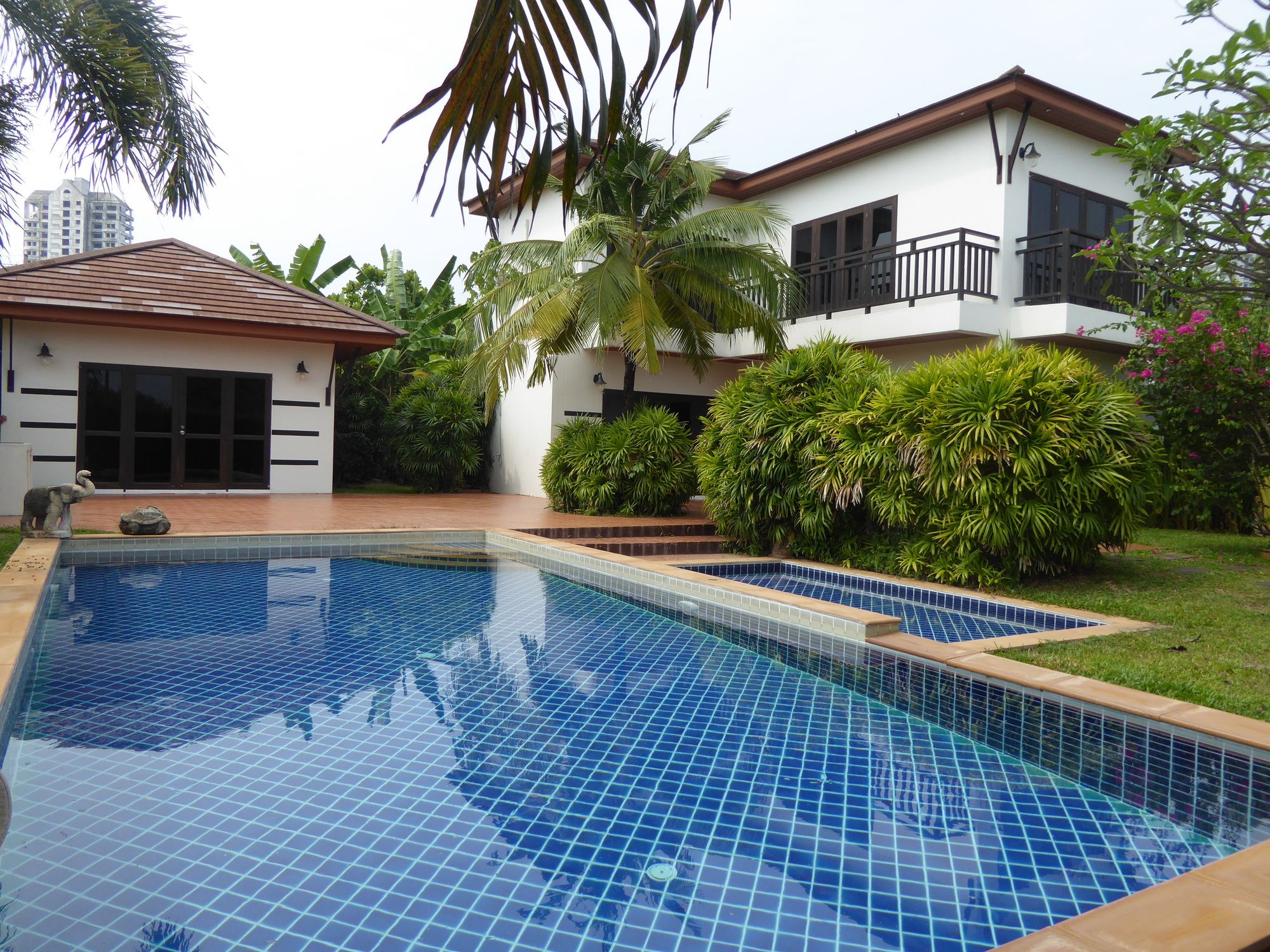 VIP Chain Resort - Tropicana Villa