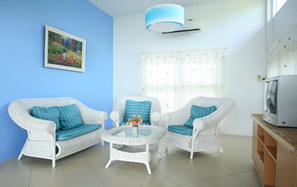 White @ Sea Resort