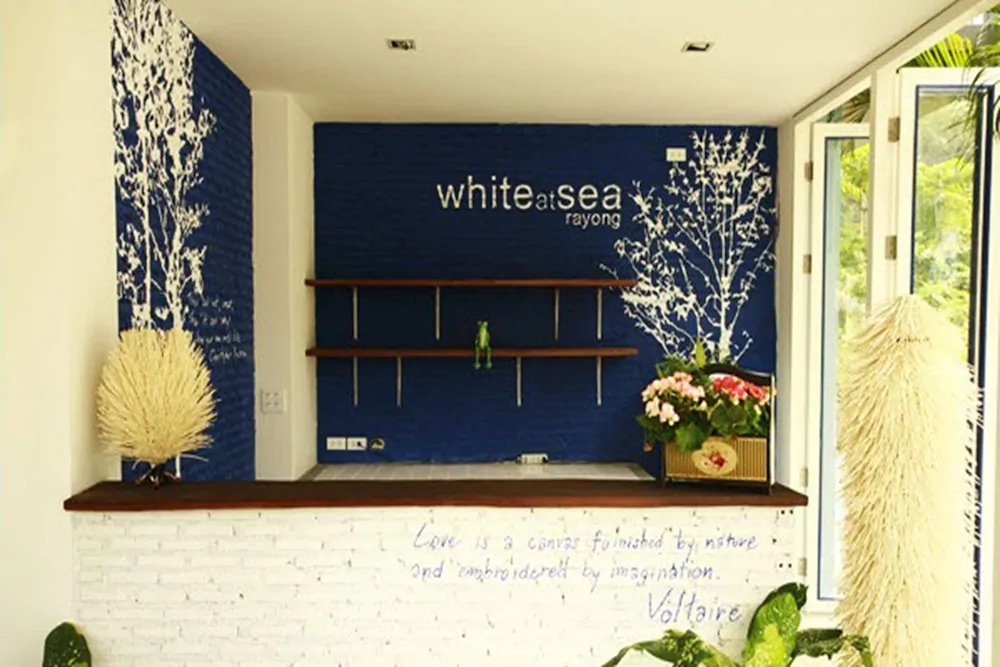 White @ Sea Resort