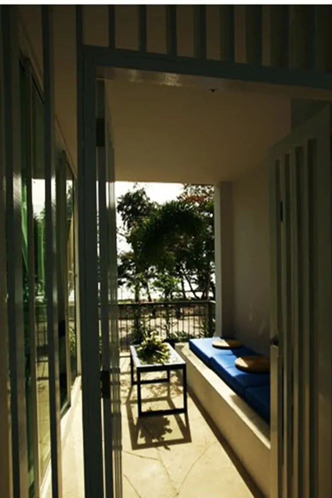 White @ Sea Resort
