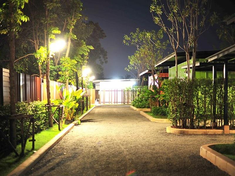 Le blocs Resort and Cafe
