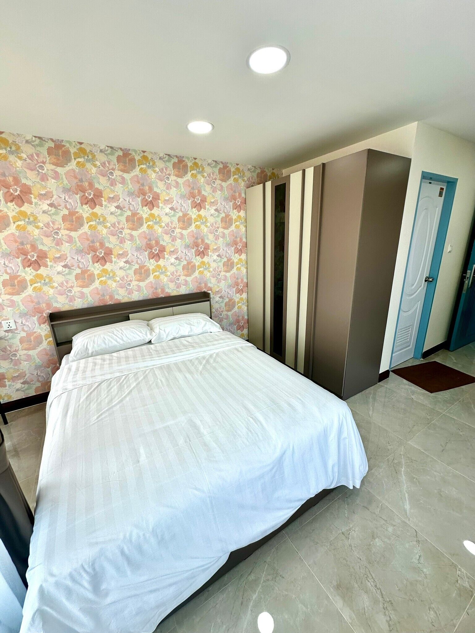 Arunsakhon Luxury Condo