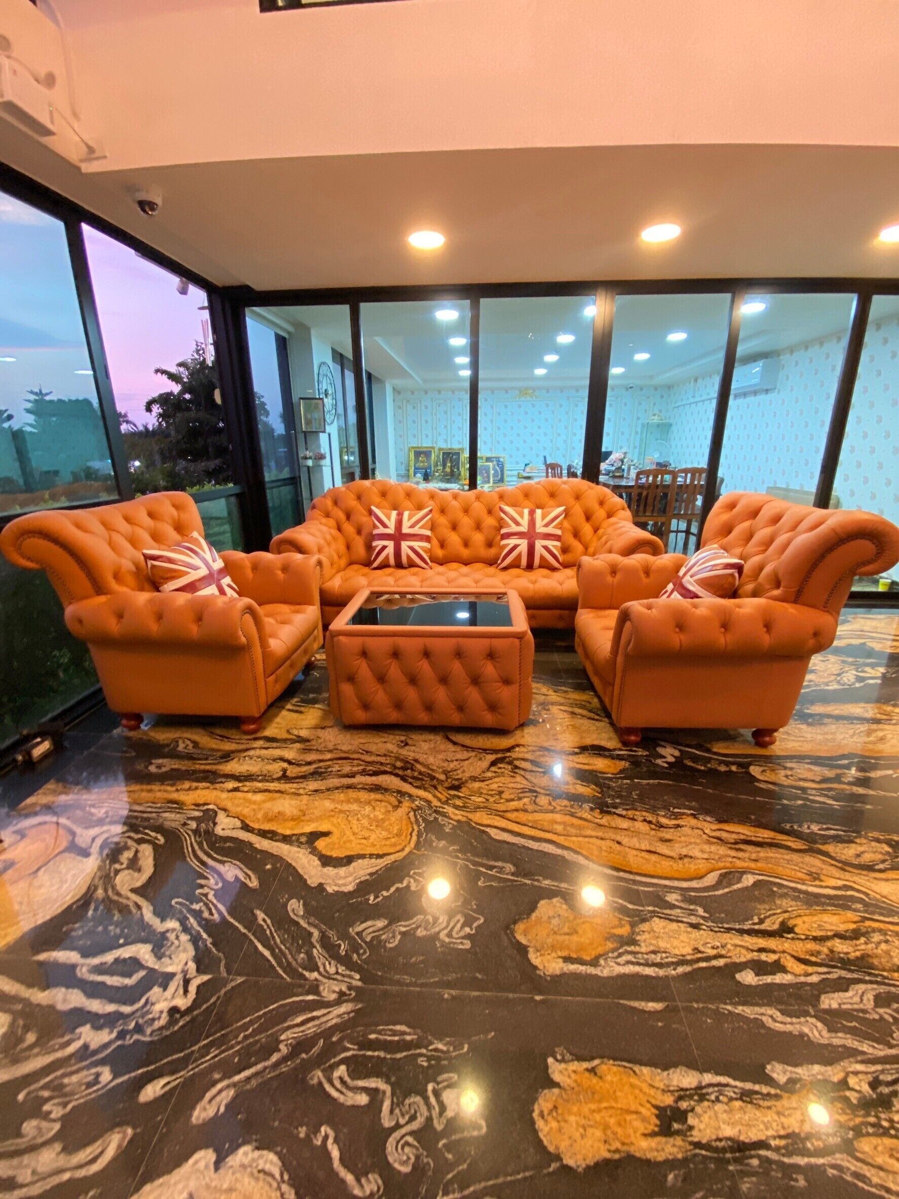Arunsakhon Luxury Condo