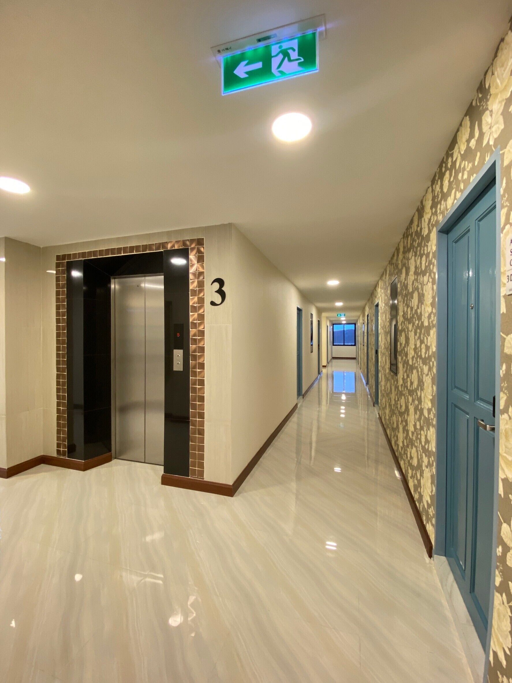 Arunsakhon Luxury Condo