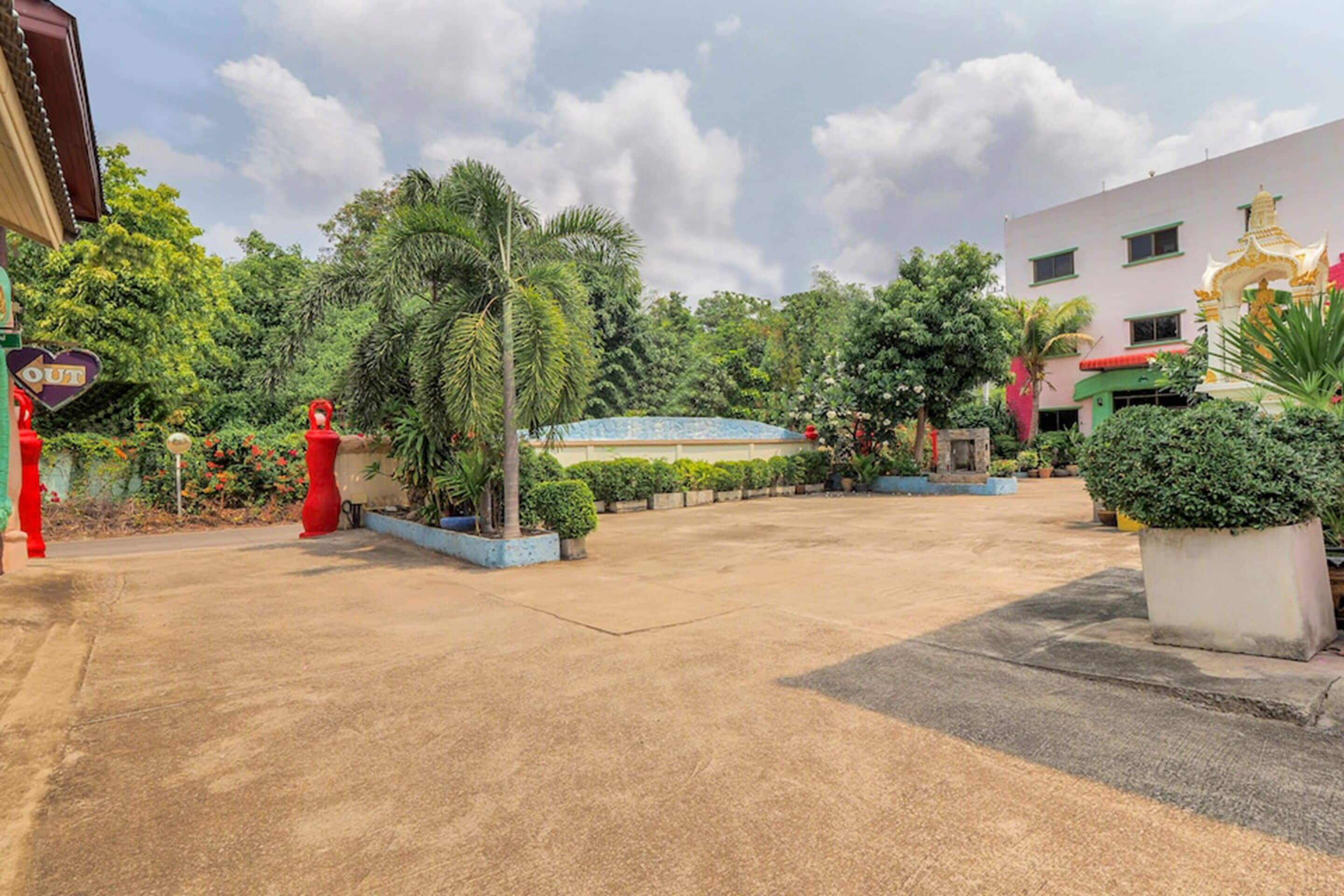 For Love Hotel by OYO Rooms