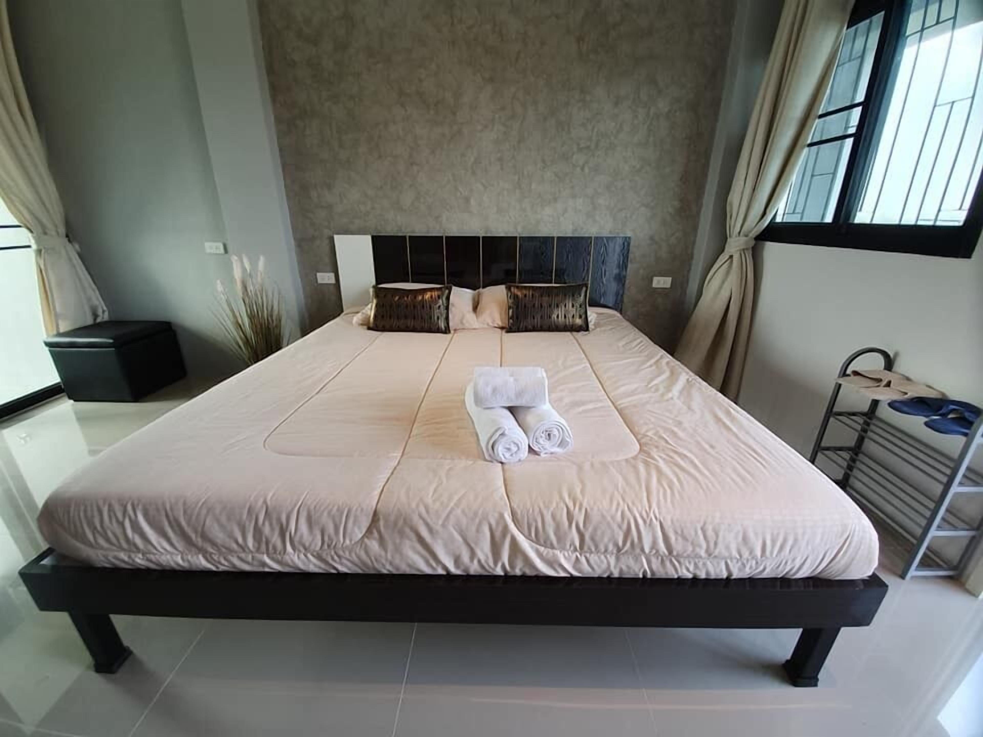 Samutsakorn Apartment