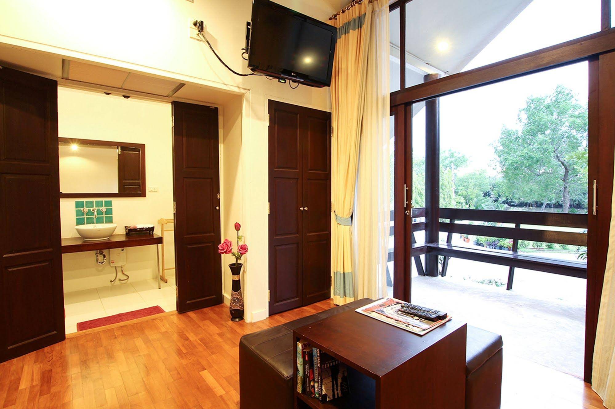 Baan Suan Nuan Ta