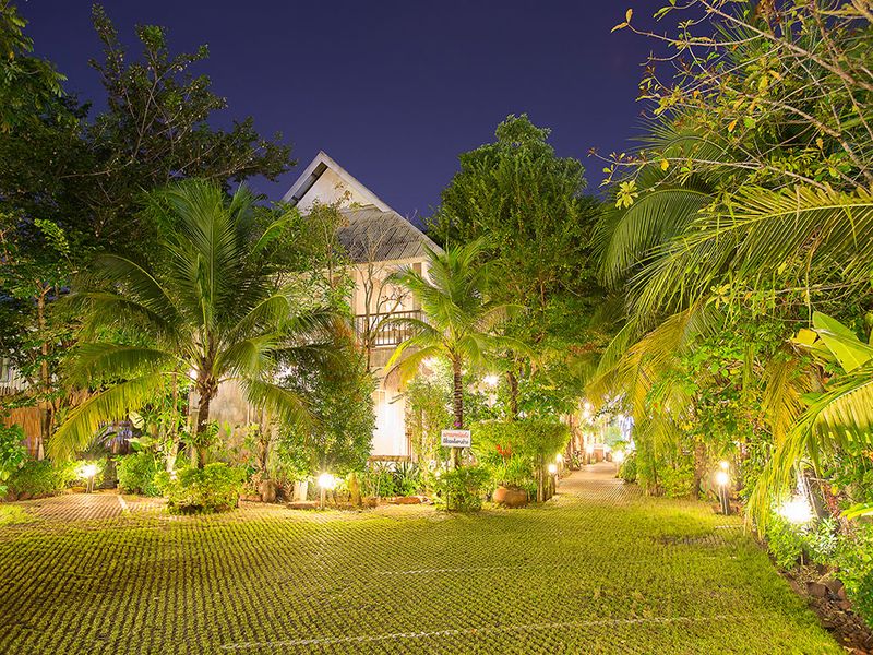 Bann Suan Maeklong