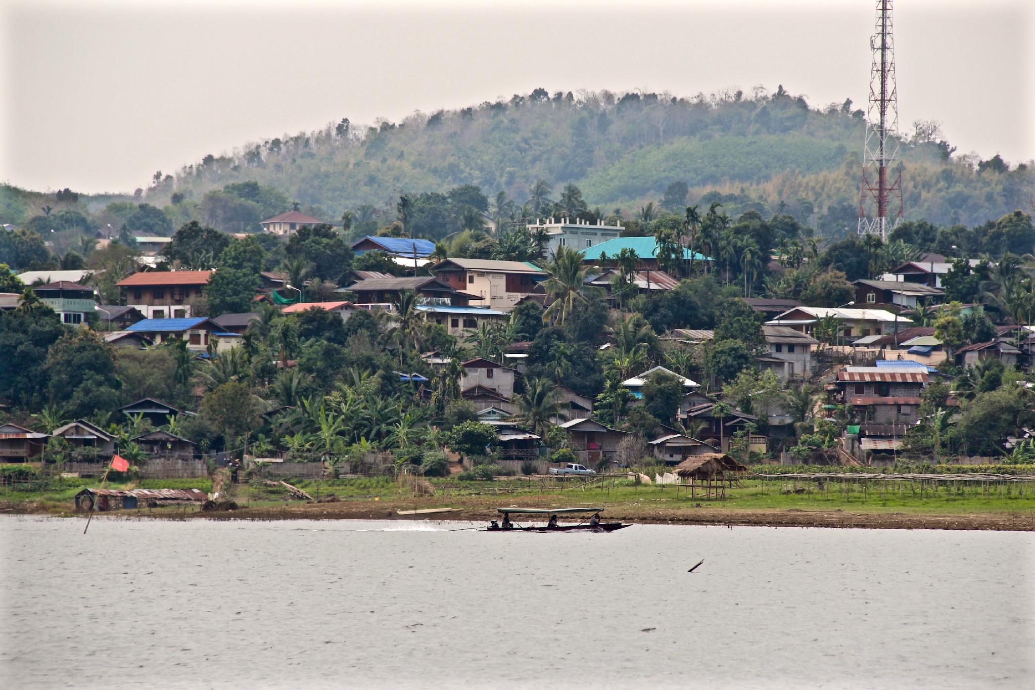 Pornpailin Riverside Resort