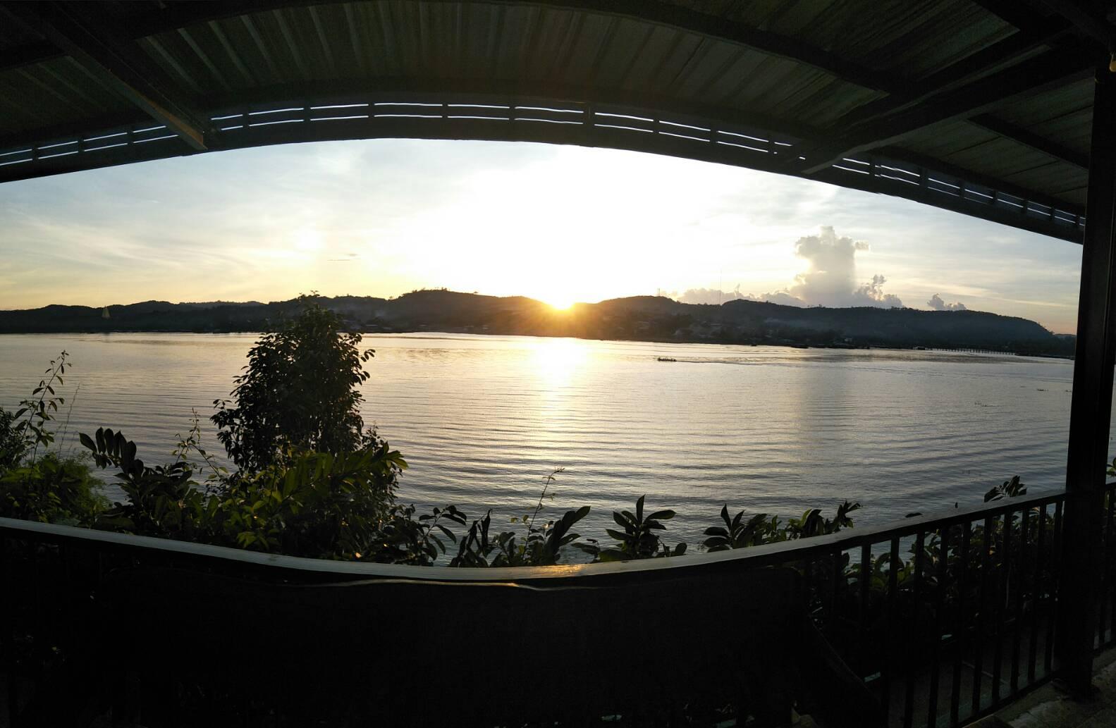 Pornpailin Riverside Resort