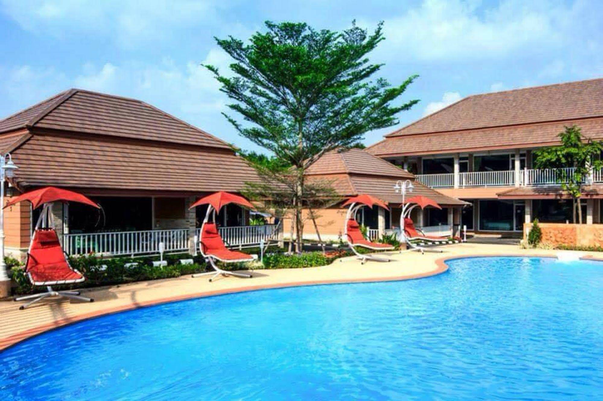 Baandara Resort