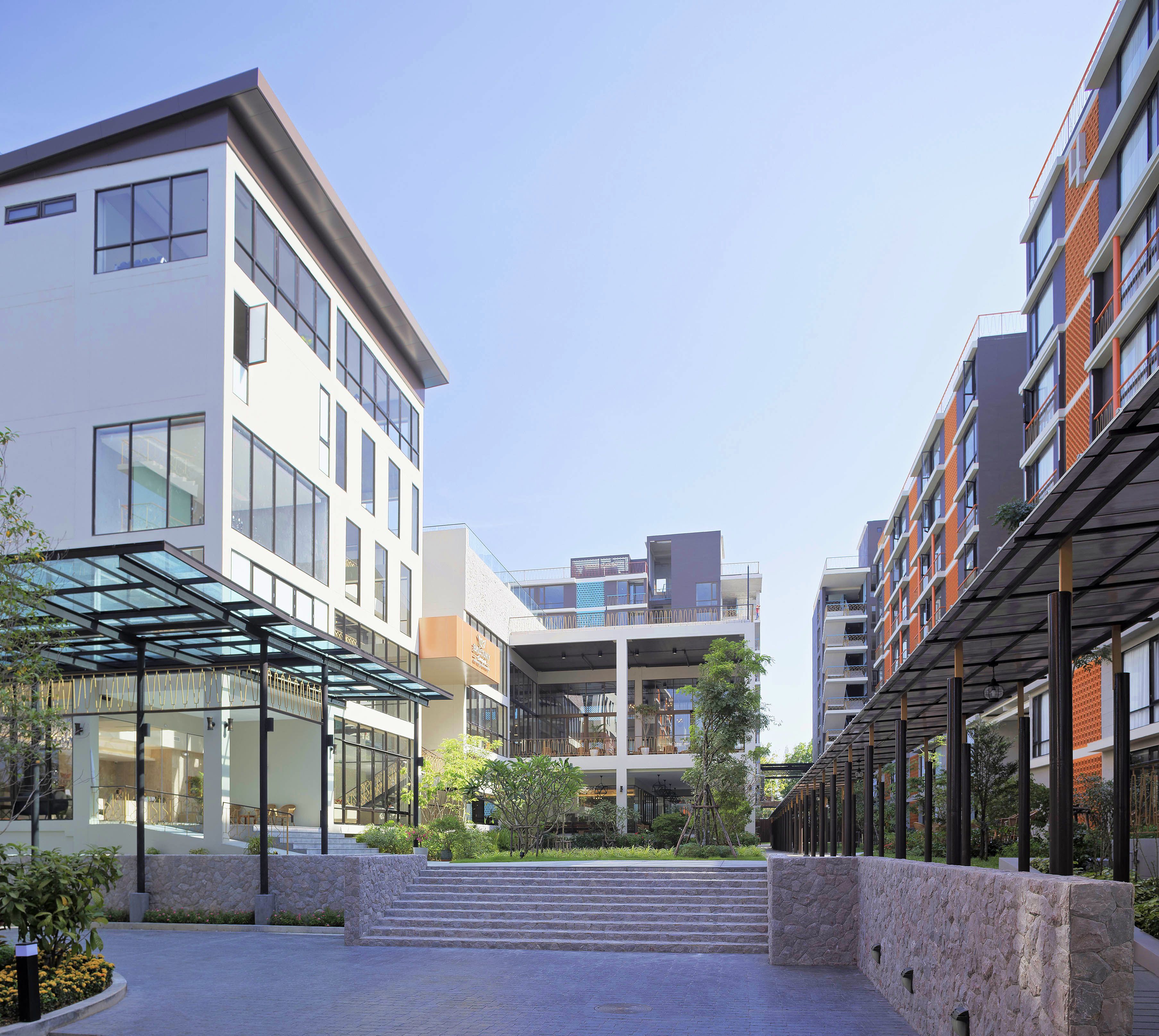 Balcony Courtyard Si Racha Hotel & Serviced Apartments