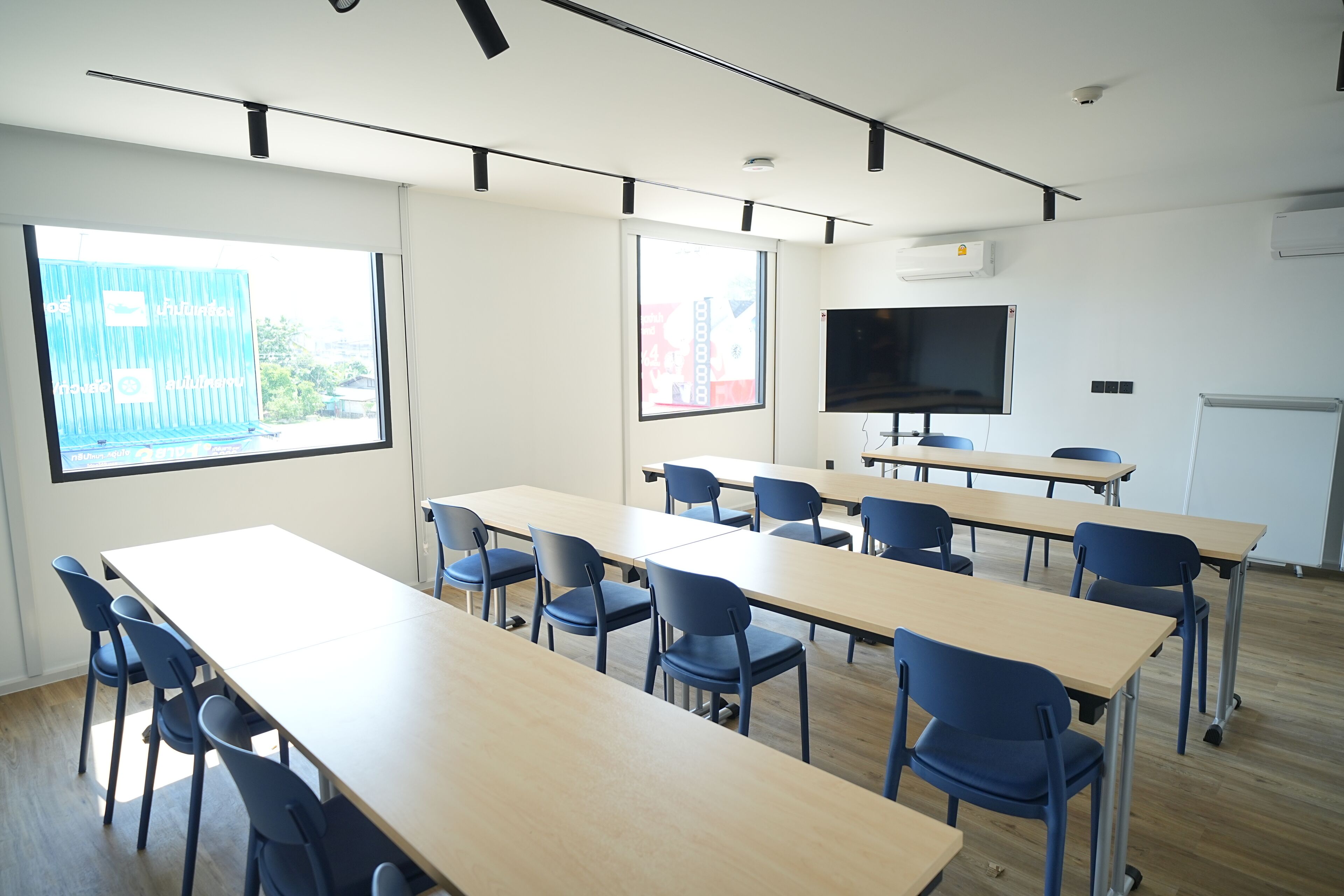 Go Hotel Sriracha at Central Si Racha