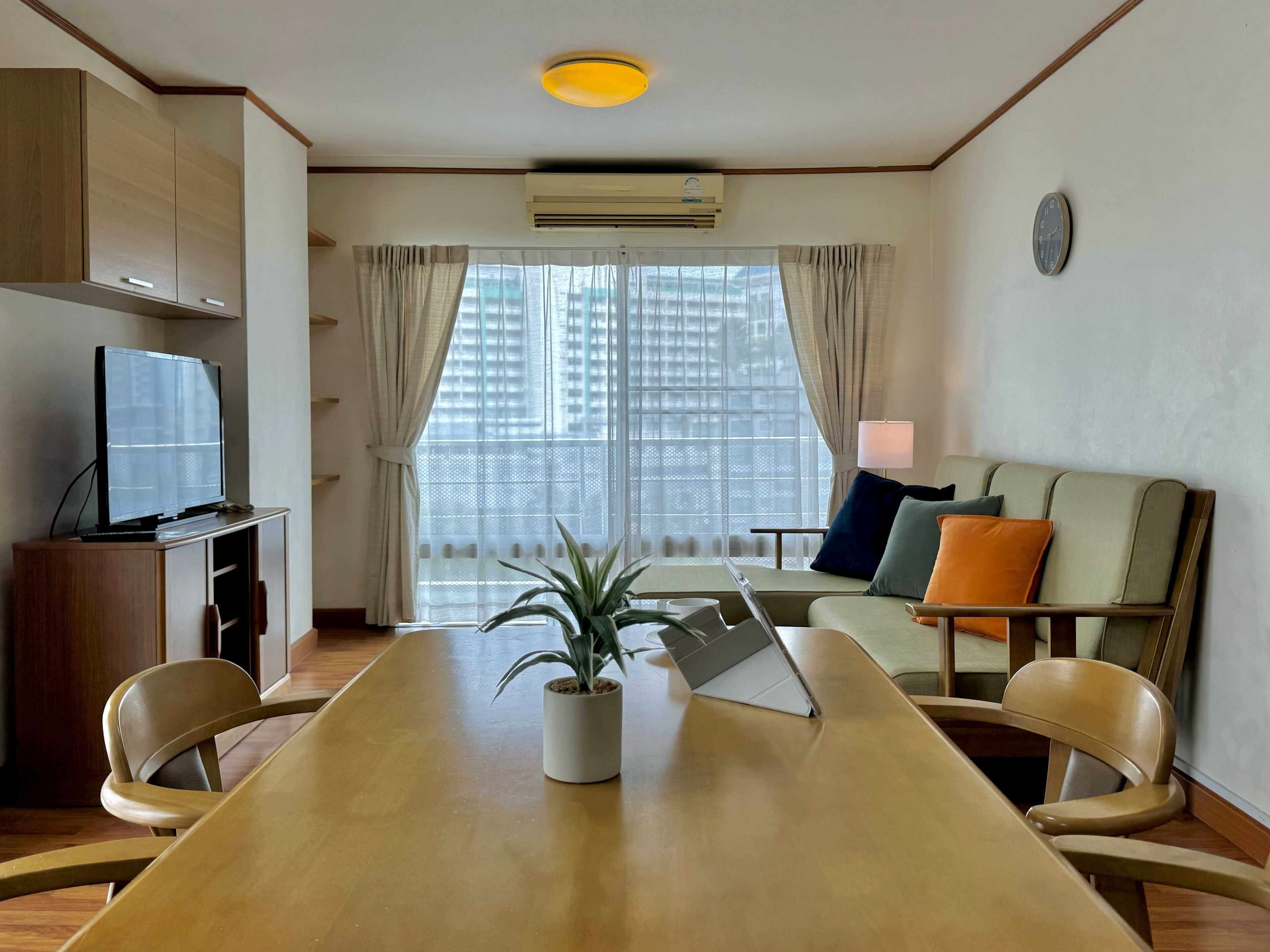 Sriracha Avenue Serviced Apartment