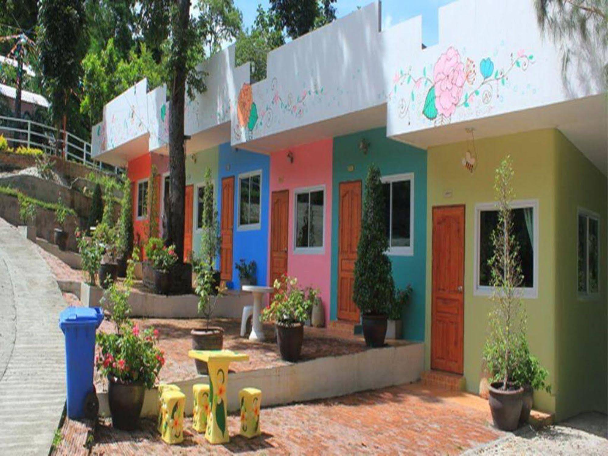 Baan Fahsai Resort