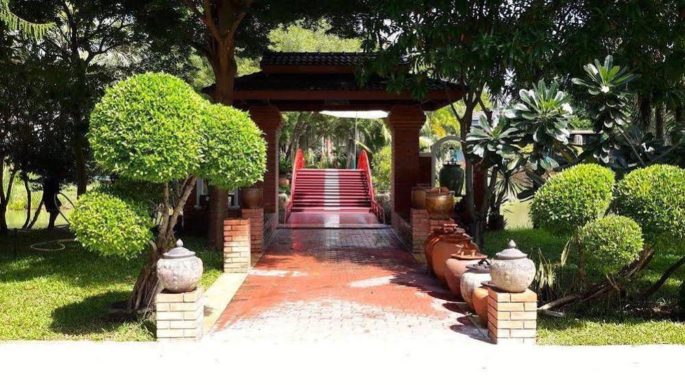 Muaan Resort