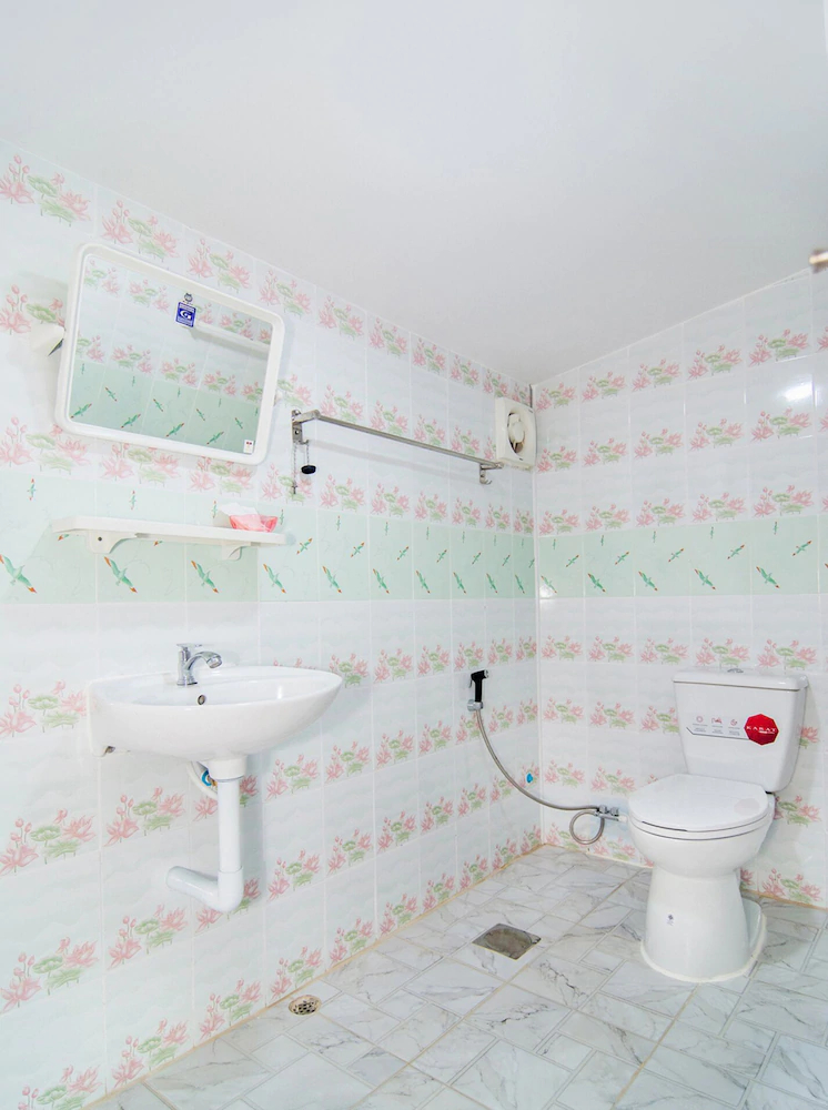 PJ Resort and Snooker Club by OYO Rooms