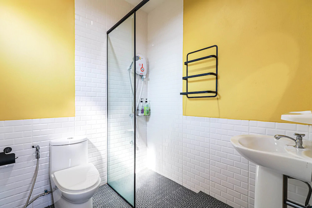 Stay Young Villa by OYO Rooms
