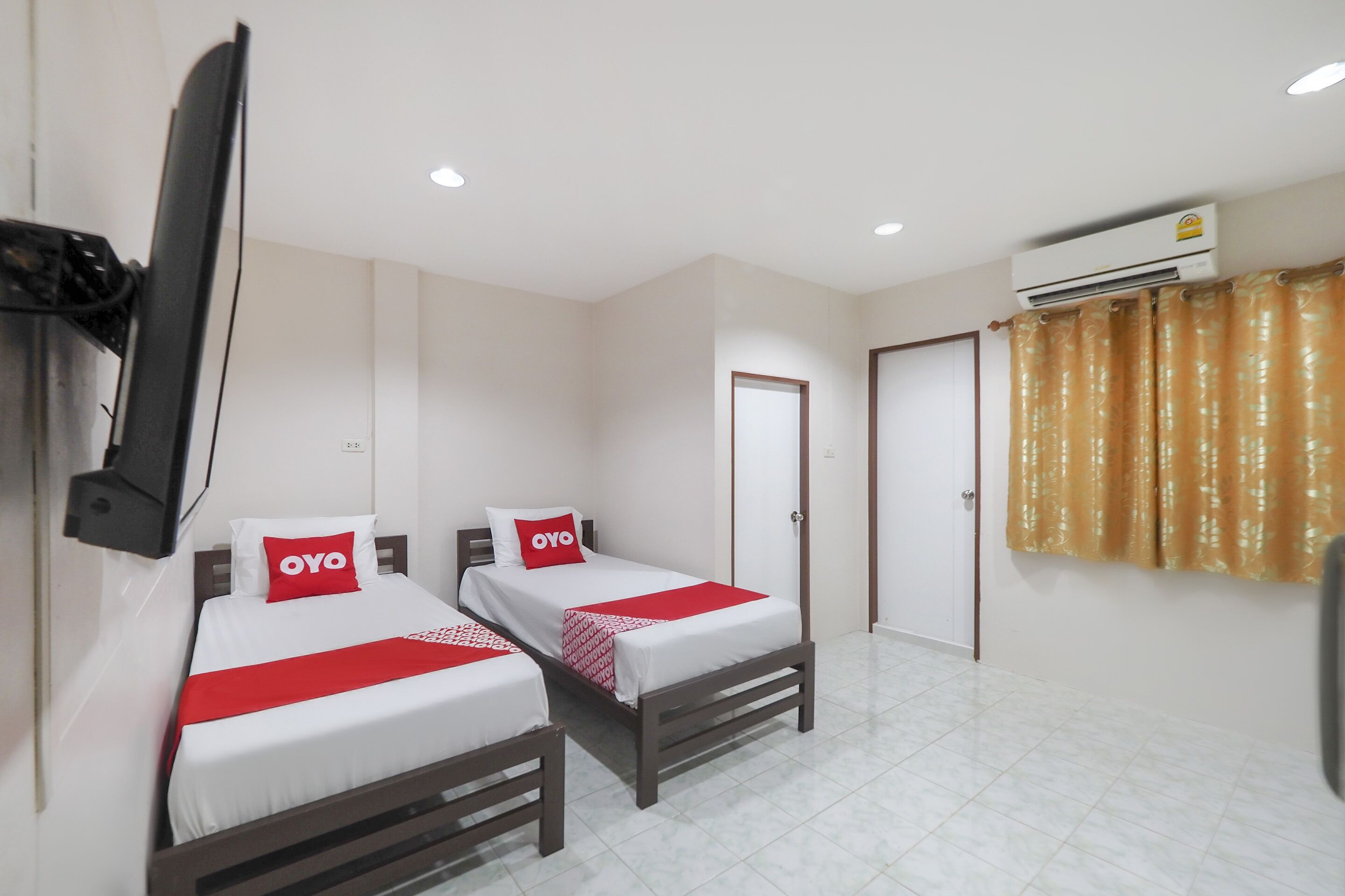 Yo Charoen by Oyo Rooms