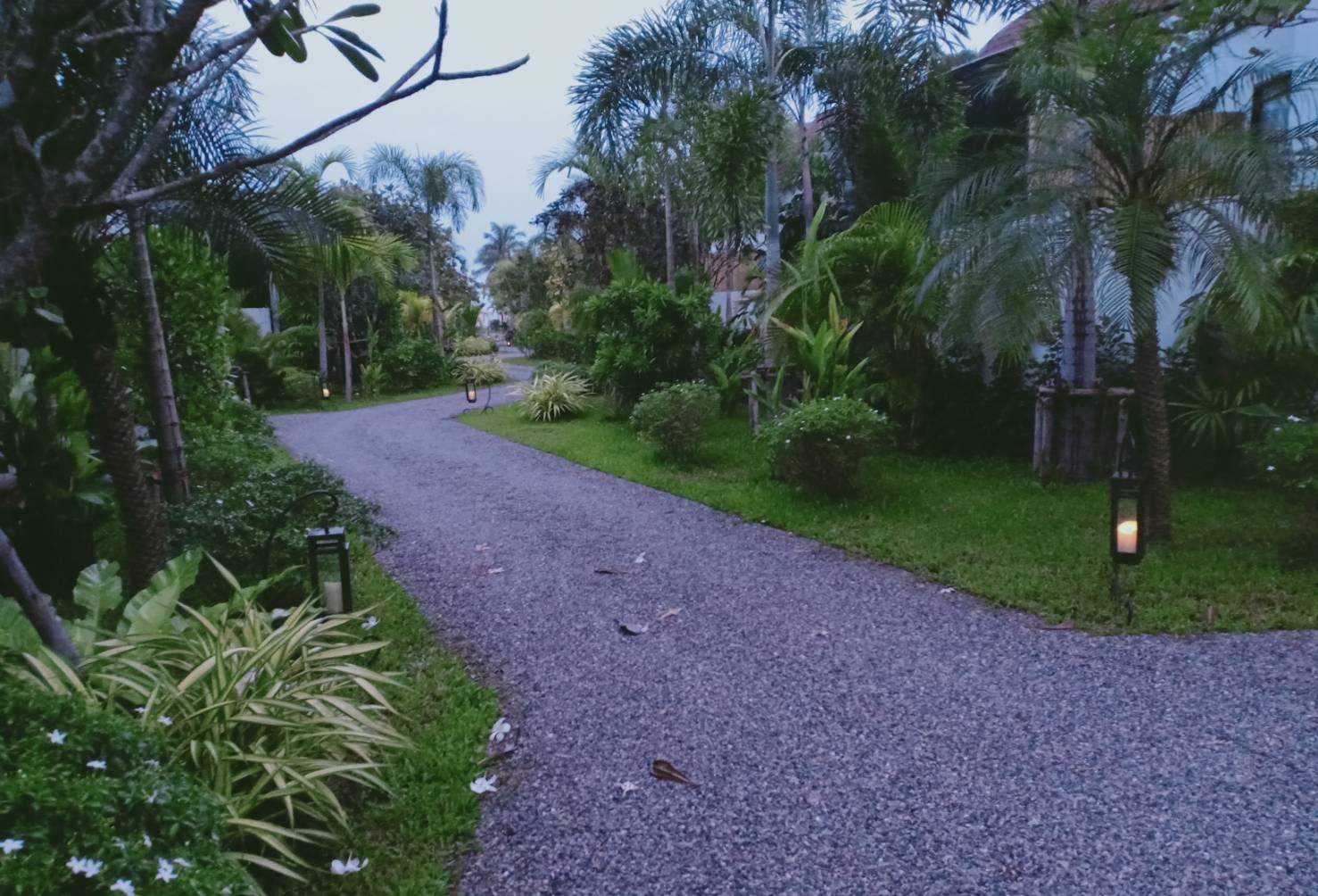 Tungtong Beach Villas
