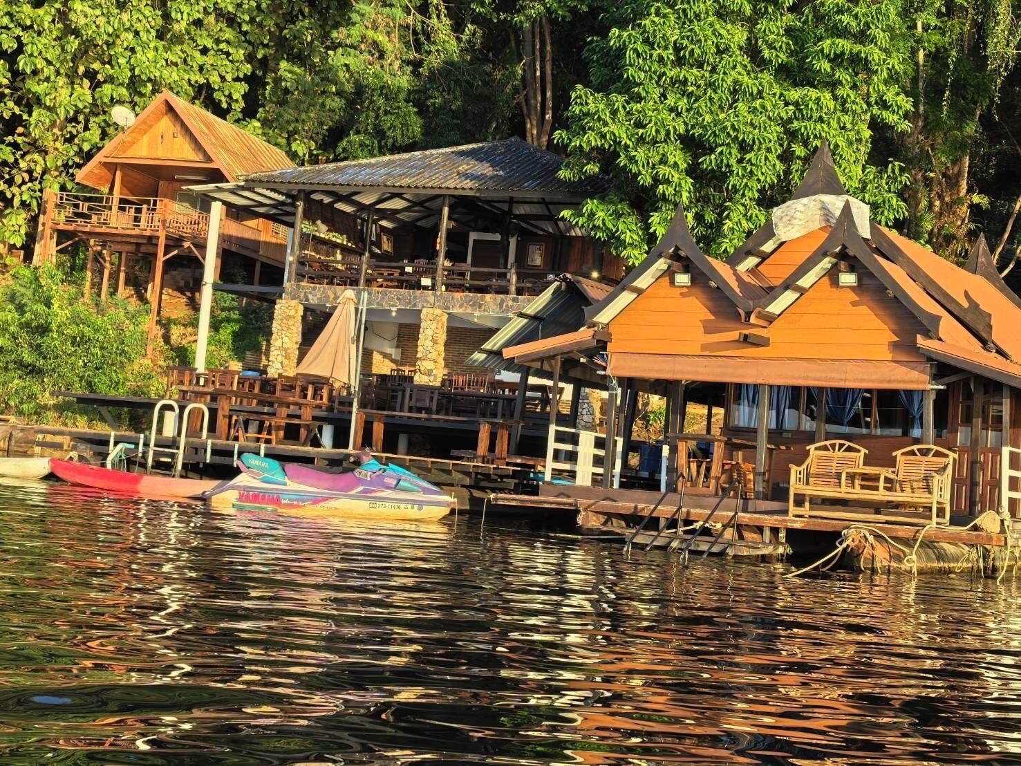 Kawarin Saiyai Cottage And Lake