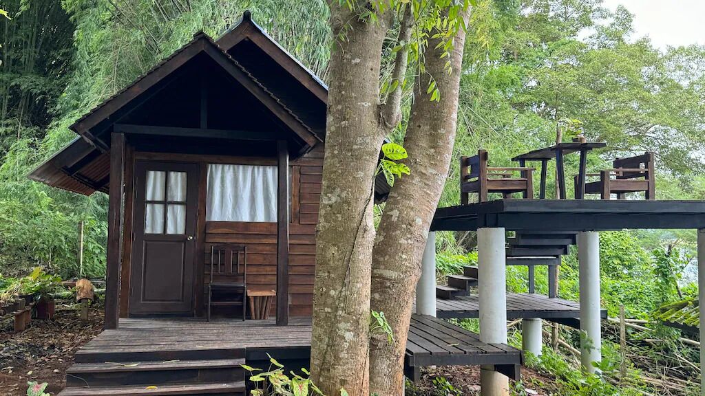 Kawarin Saiyai Cottage And Lake