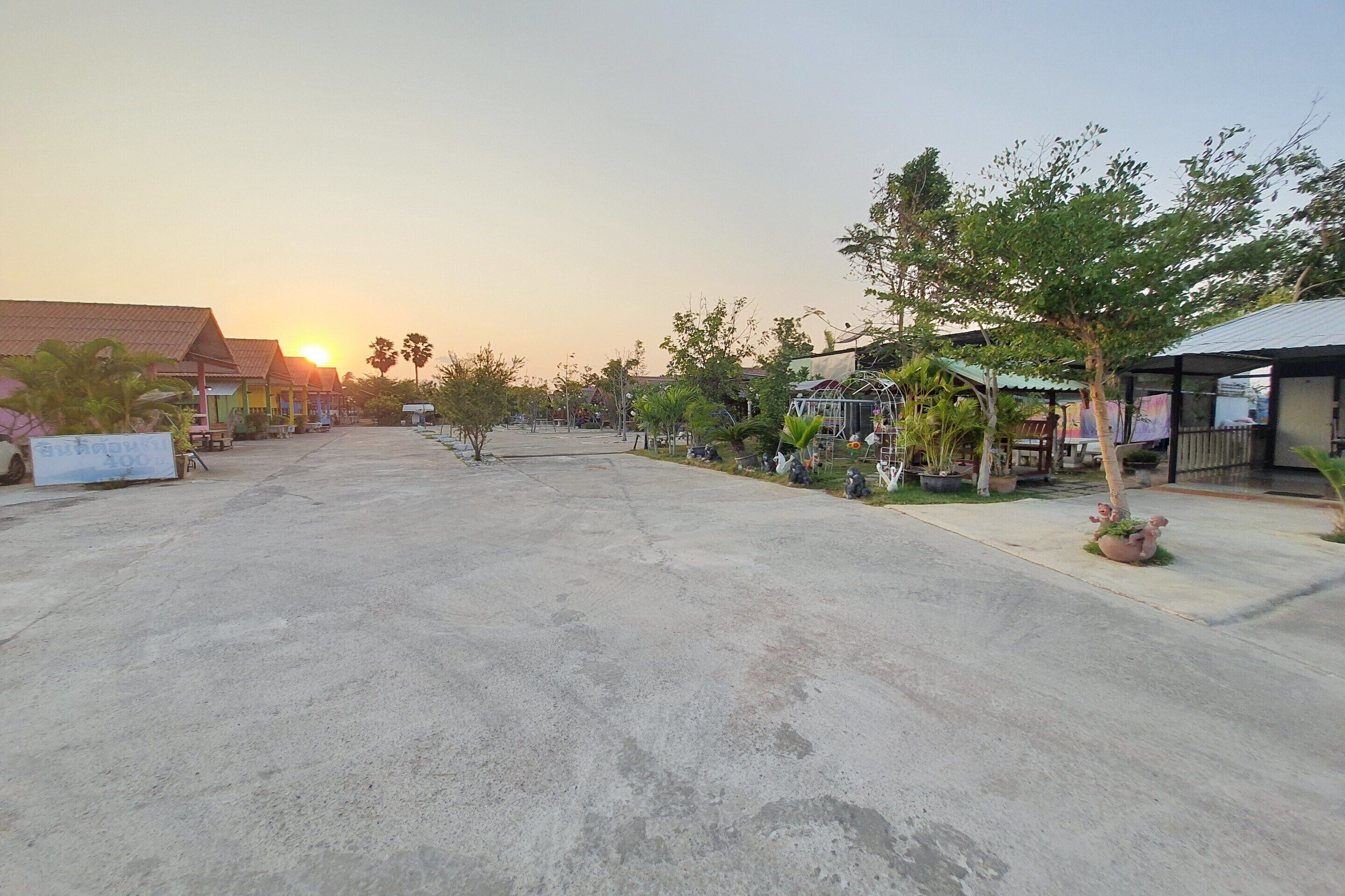 Baan Cha-am Country View Resort by Oyo Rooms