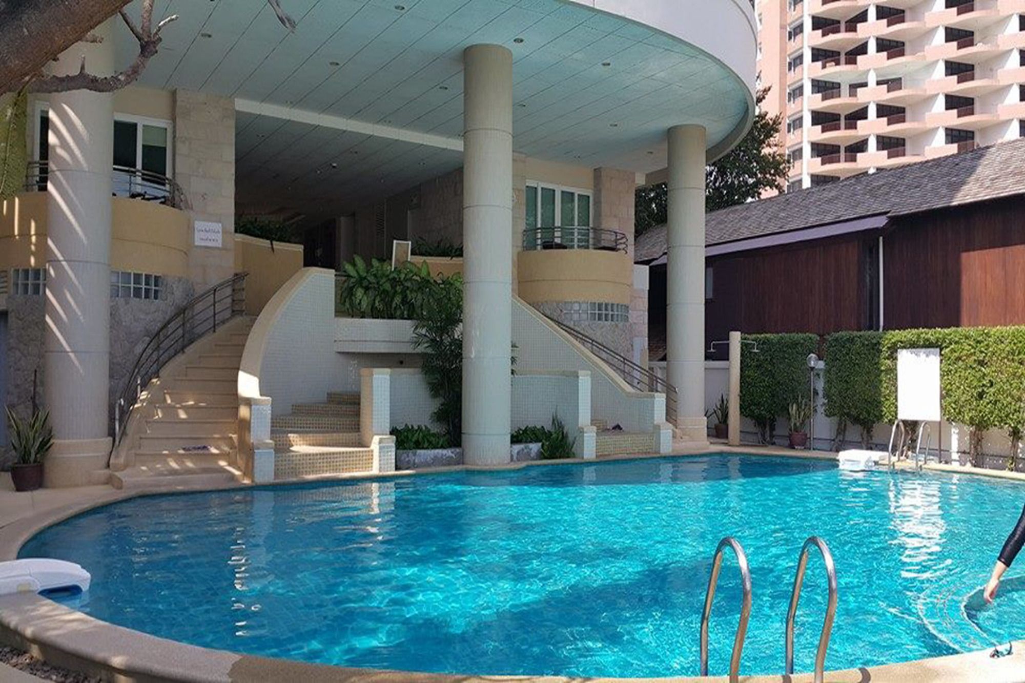 Baan Hansa Service Apartment
