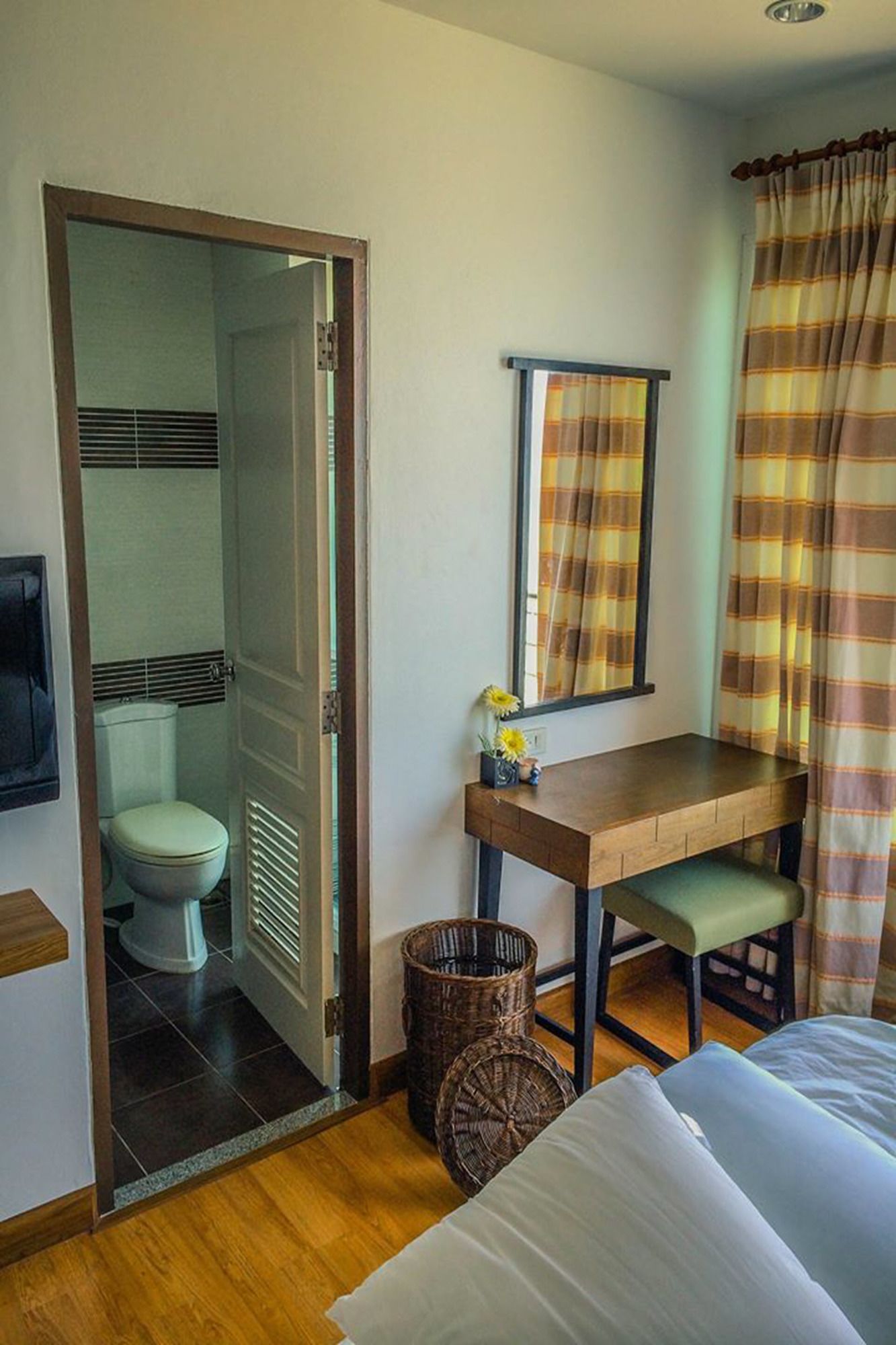 Baan Hansa Service Apartment