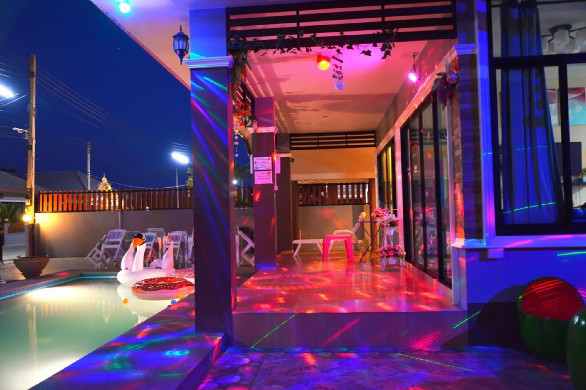 Baan Korbua Chaam