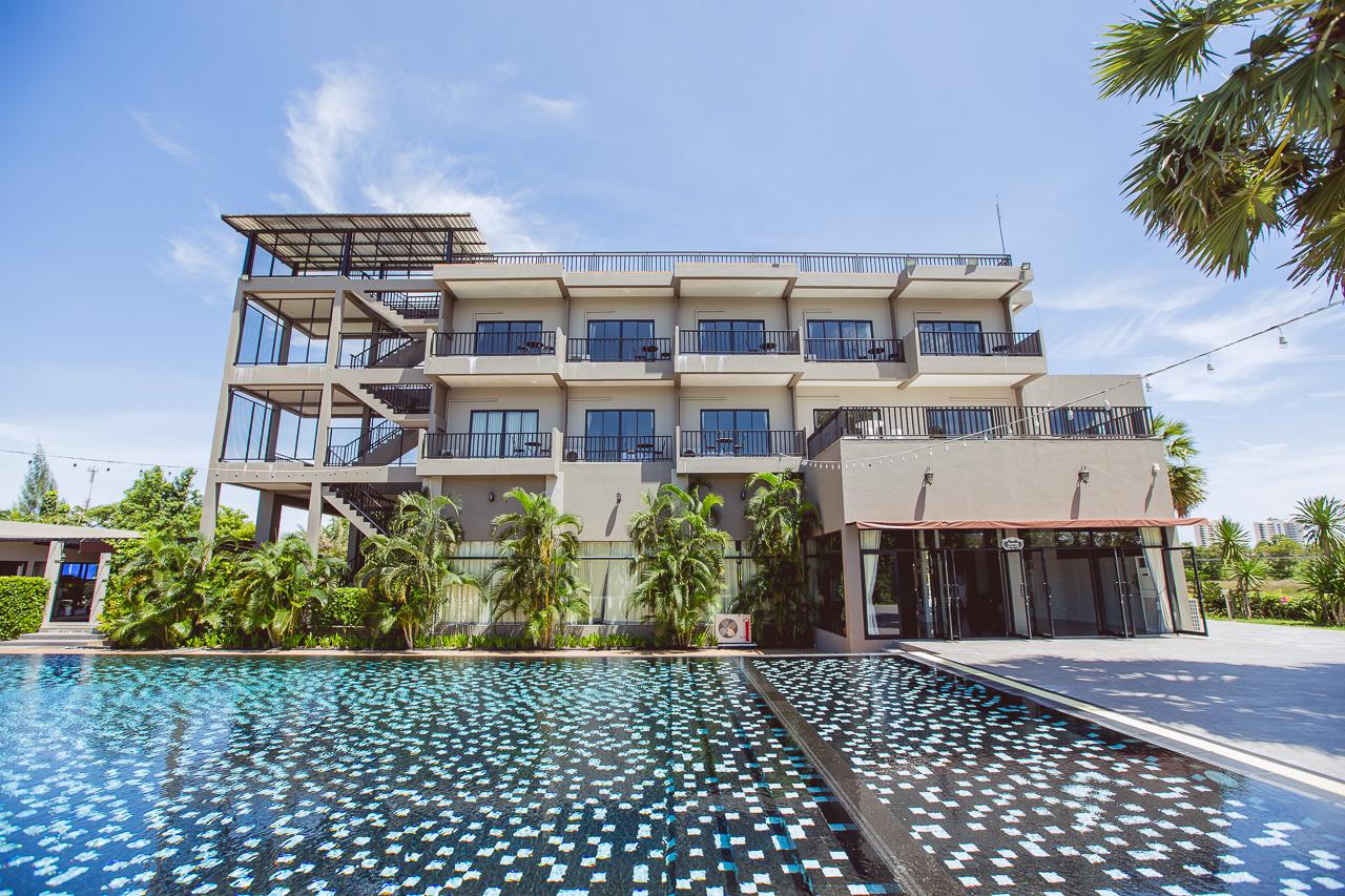 Baan Phing Phu Praew