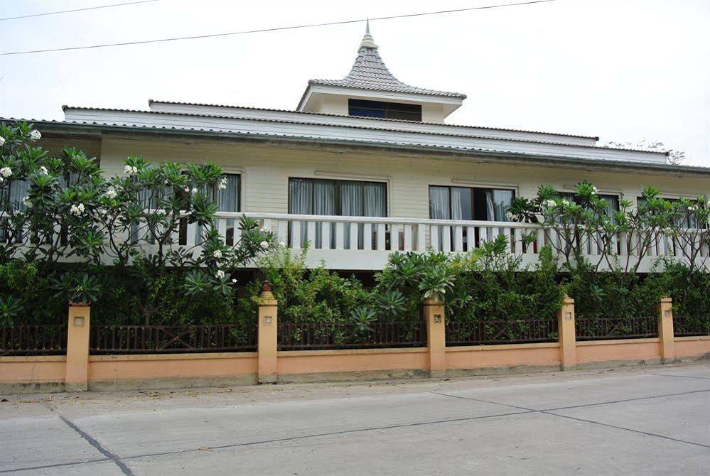 Baan Sang Chan Hotel