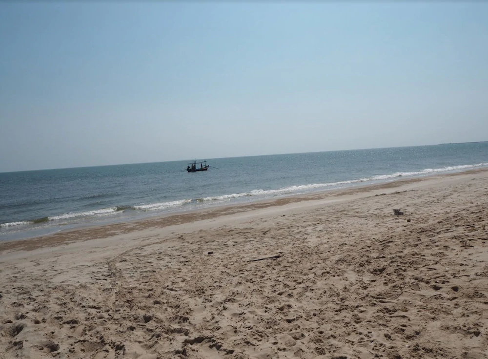 Baan Tukta at Beach