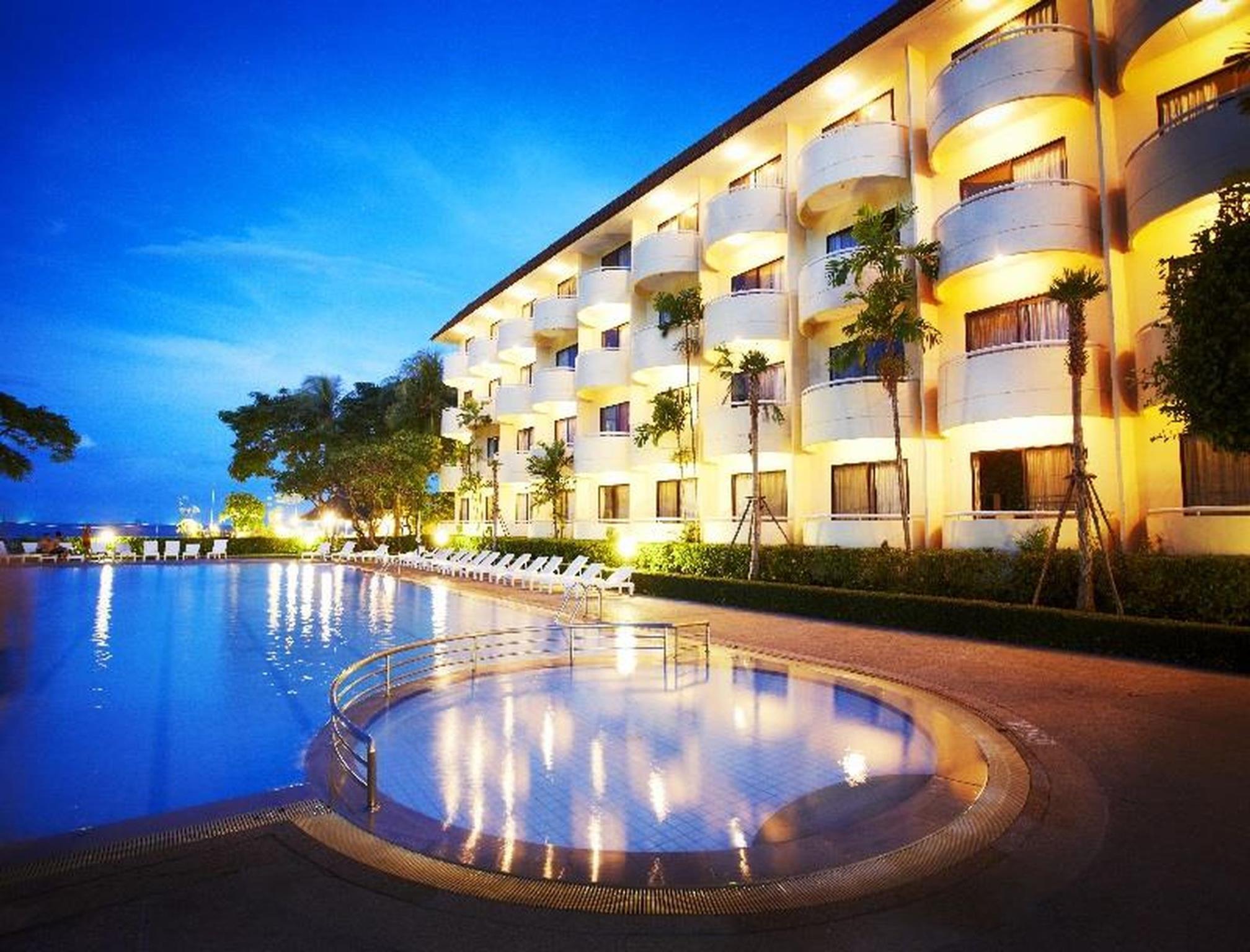 Centara Life Cha-Am Beach Resort Hua Hin