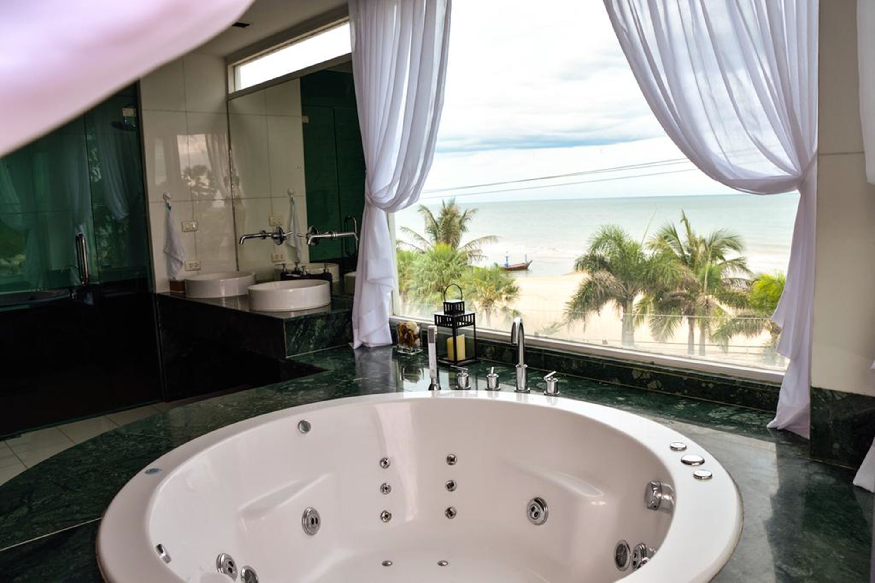 Beach Palace