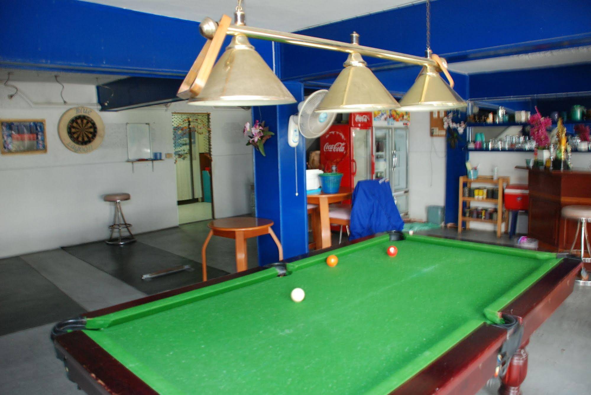 Blue Lagoon Guest House & Bar