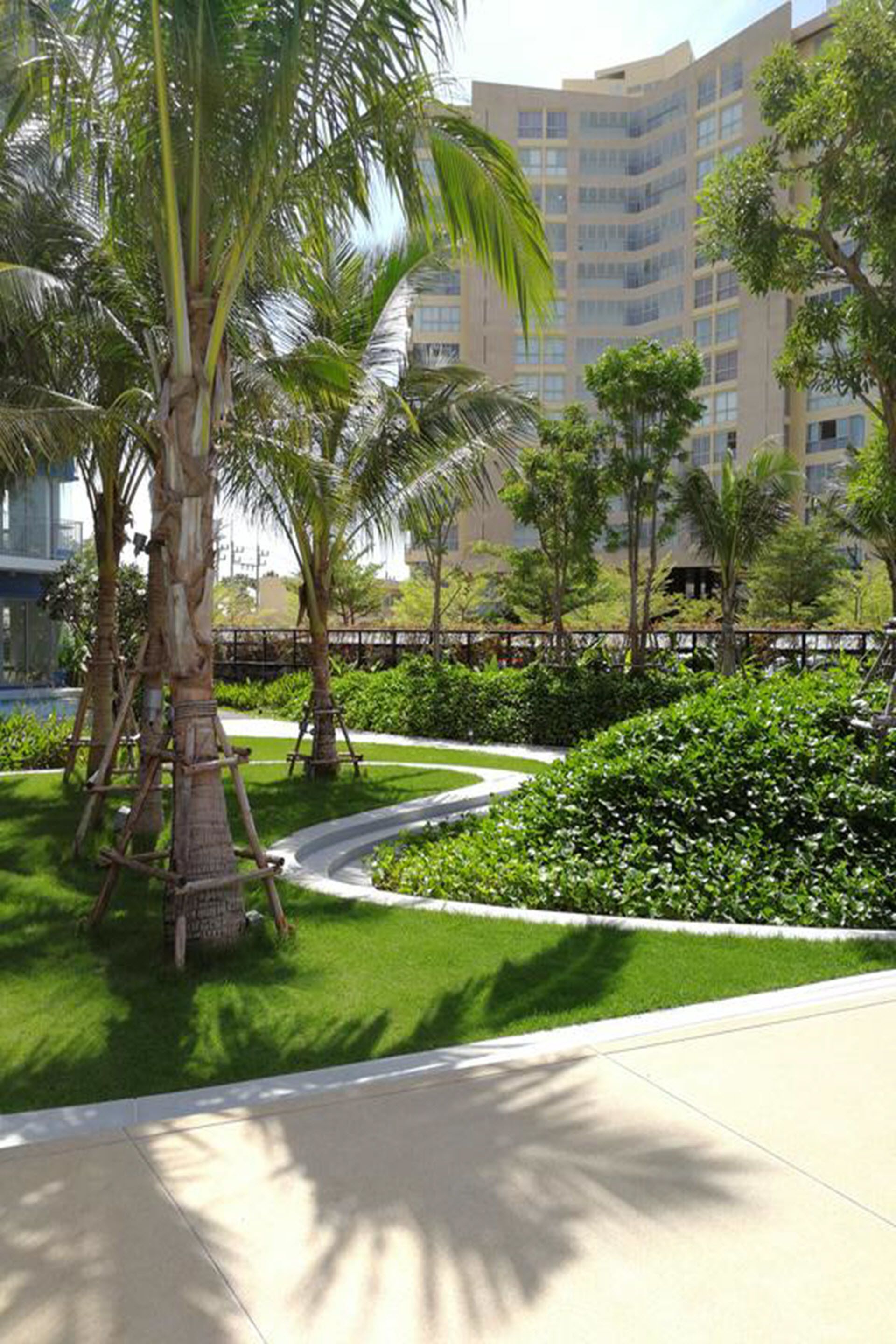 BLU-Pool Access