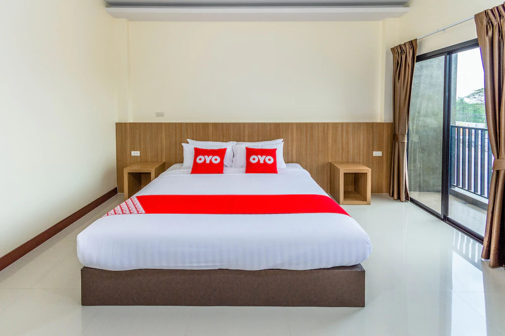 Canal Happiness by Oyo Rooms