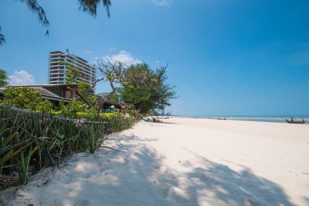 Cha-am Little Shop & Resort
