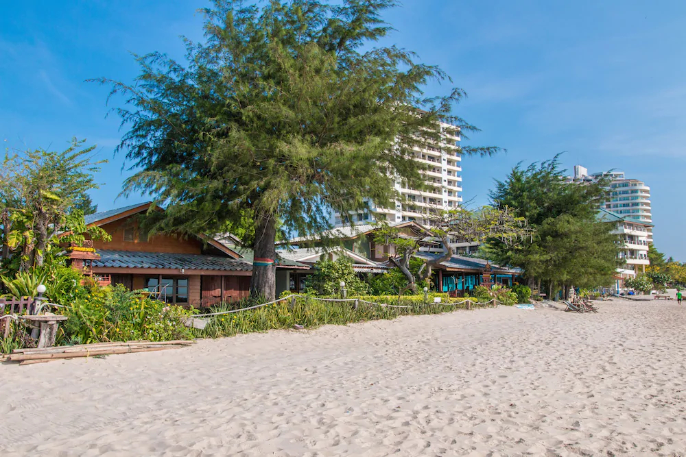 Cha-am Little Shop & Resort