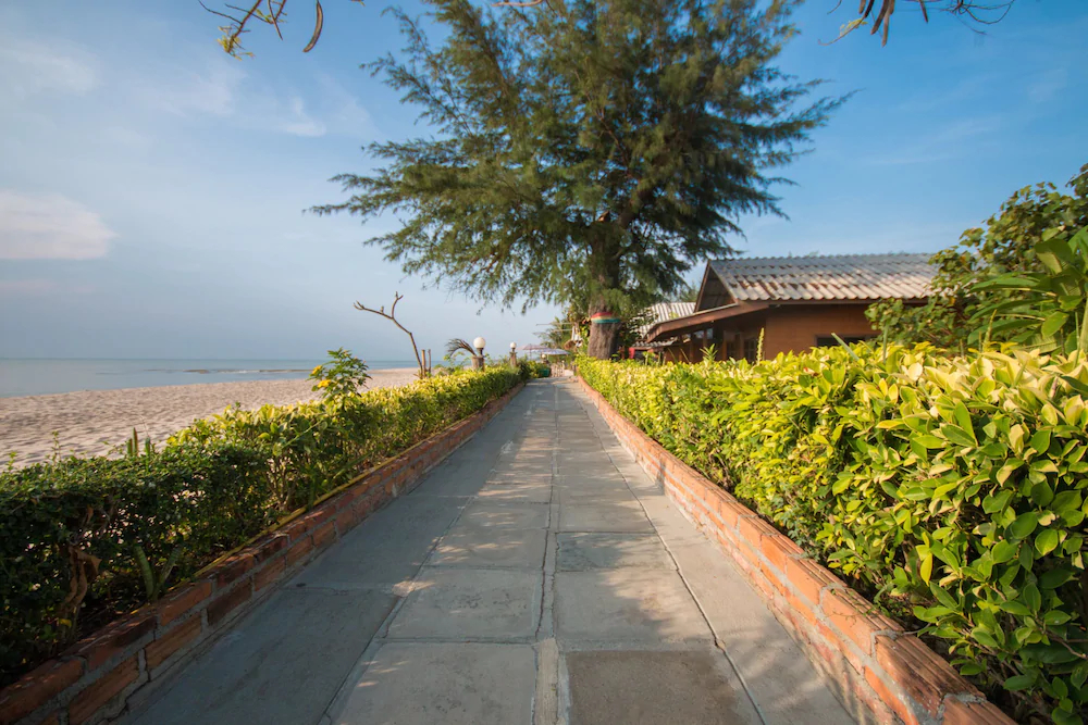 Cha-am Little Shop & Resort