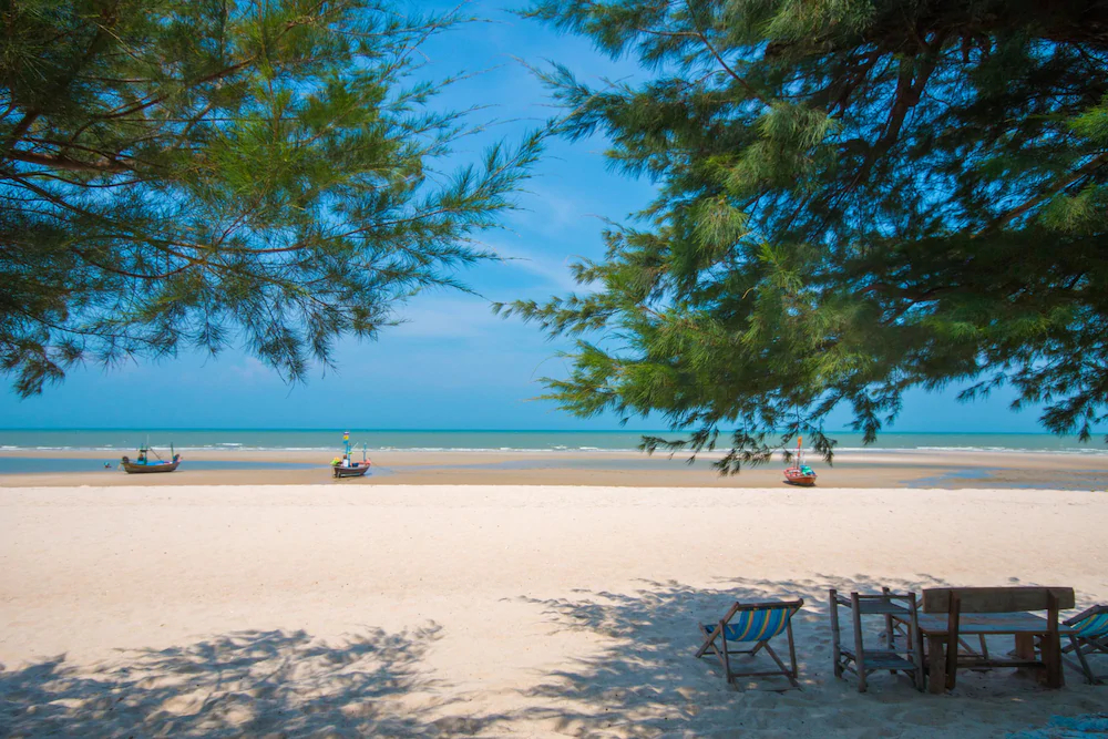 Cha-am Little Shop & Resort