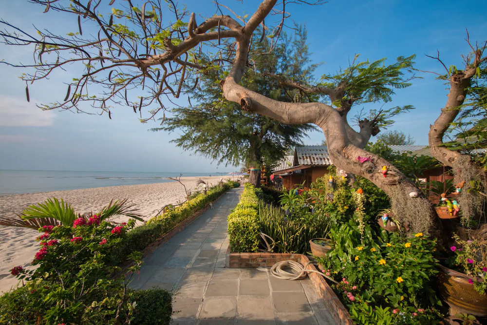 Cha-am Little Shop & Resort